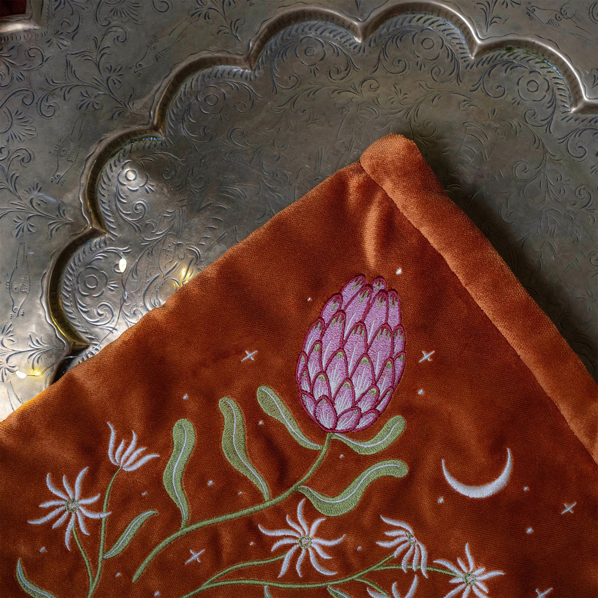 Booksleeve | WILDFLOWER