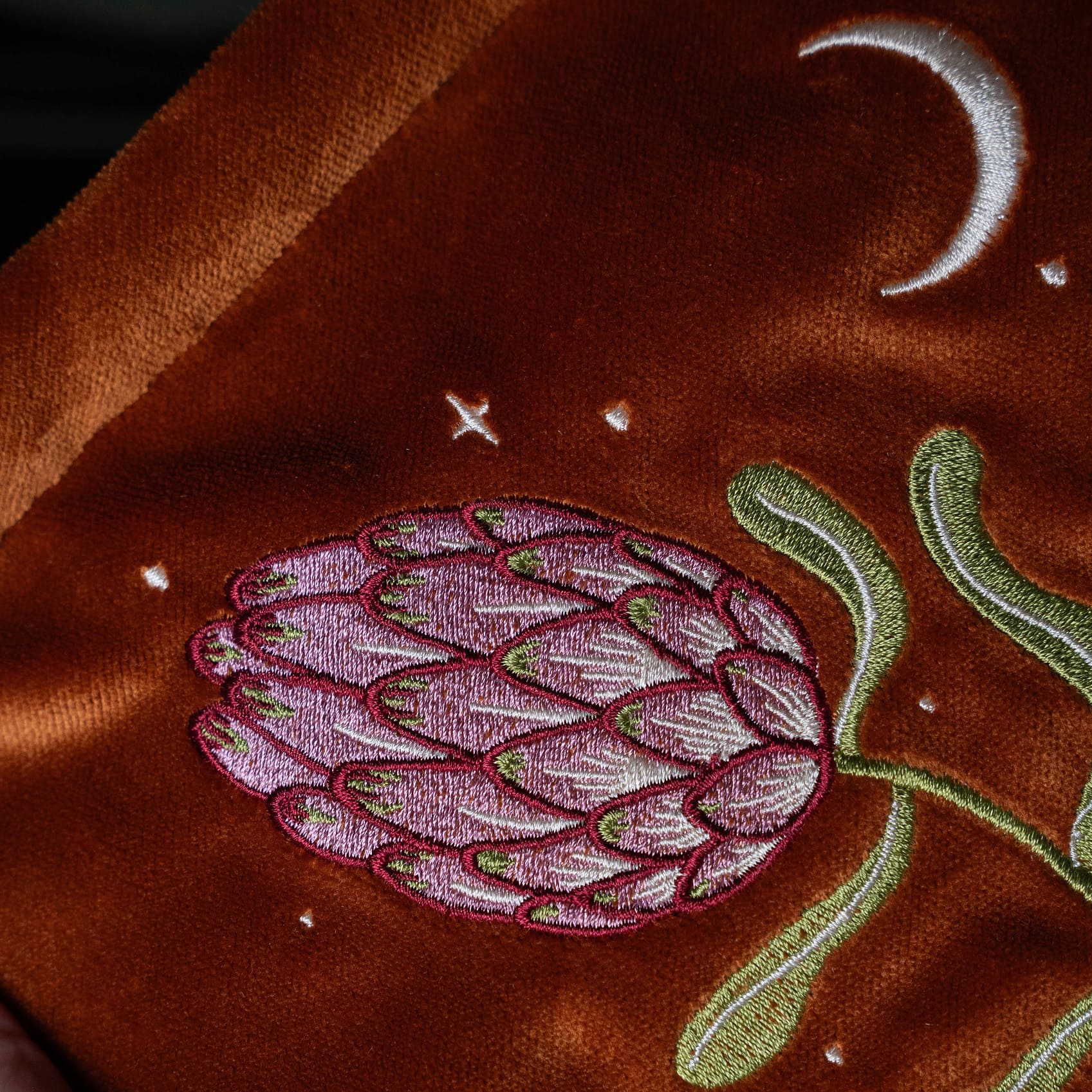 Booksleeve | WILDFLOWER